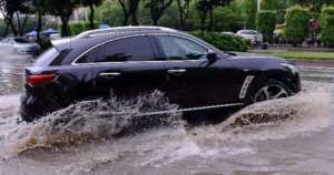 汽車進(jìn)水怎么辦呢?一起來看!