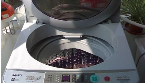 海爾滾筒洗衣機(jī)出現(xiàn)e1 海爾滾筒洗衣機(jī)e1故障該怎么修
