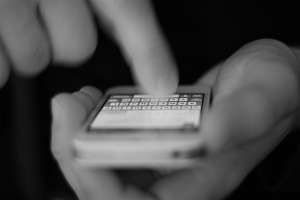 iphone手機屏幕維修，需要多少錢？